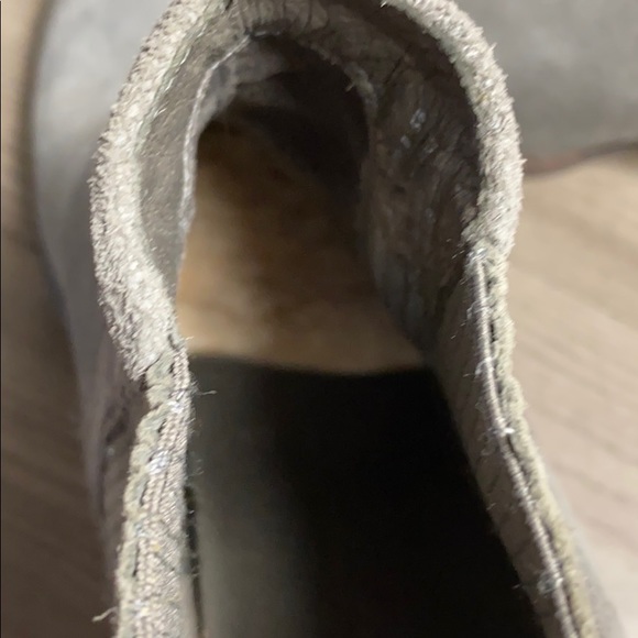 Ugh Cobie II Block Heel Bootie - Picture 6 of 6